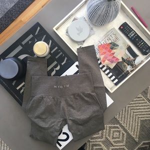 NVGTN leggings - like new✨